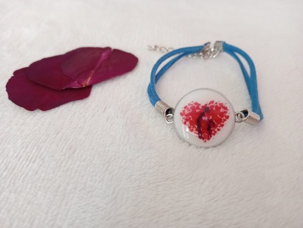 Pulsera con dibujo hecha a mano con resina