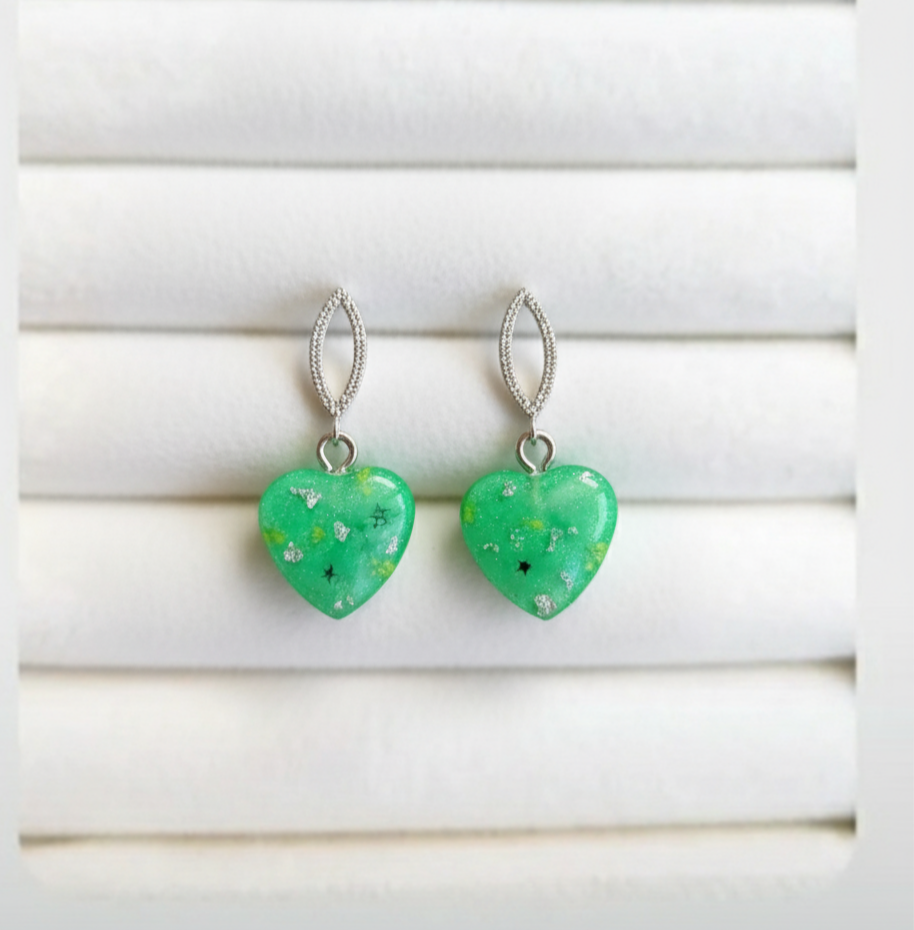 Pendientes Mujer de resina con forma de corazón